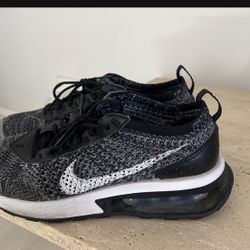 Women’s Nike Flyknit