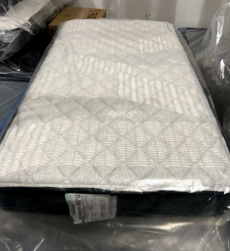 Queen MATTRESS -