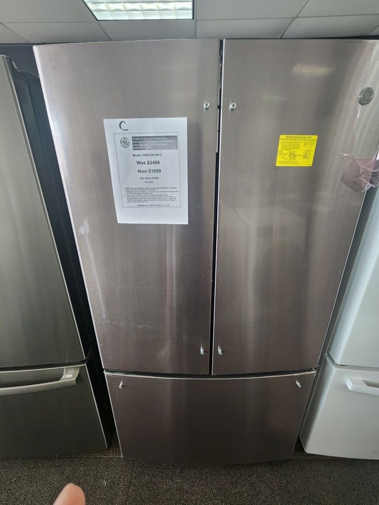 Profile 23.1 cu.ft. French Door Refrigerator in Fingerprint Resistant Stainless Steel Counter Depth ENERGY STAR