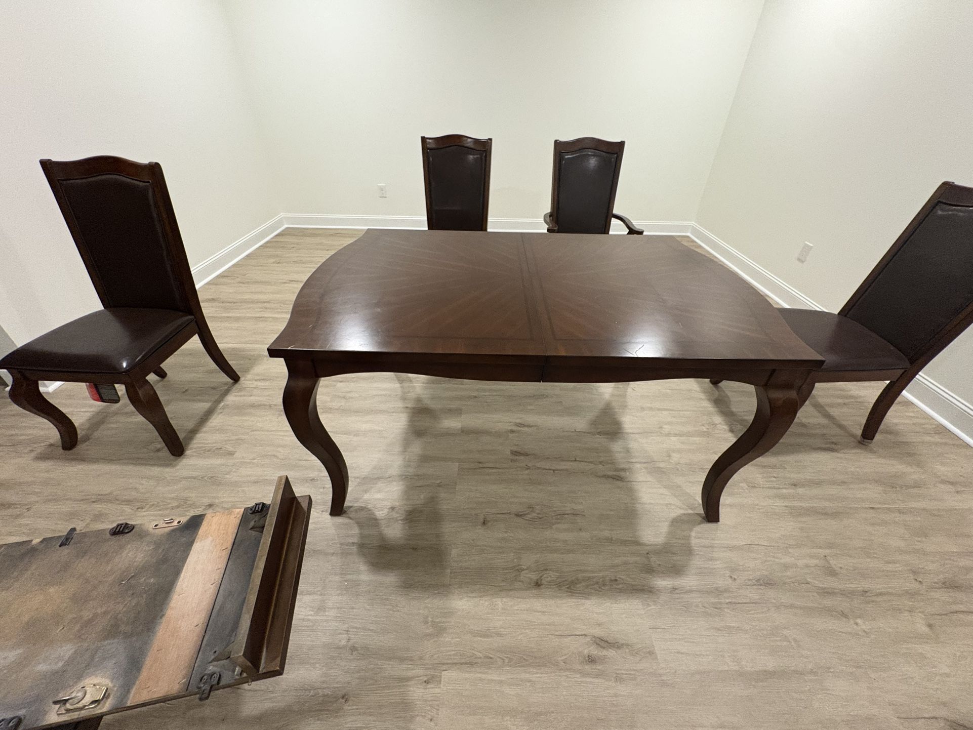 Dining room table