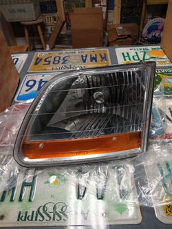 New 01-04 Ford F150 Harley Davidson Edition Left Driver Side  Headlight