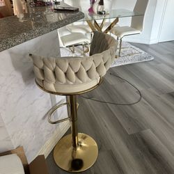 2 Bar Stools