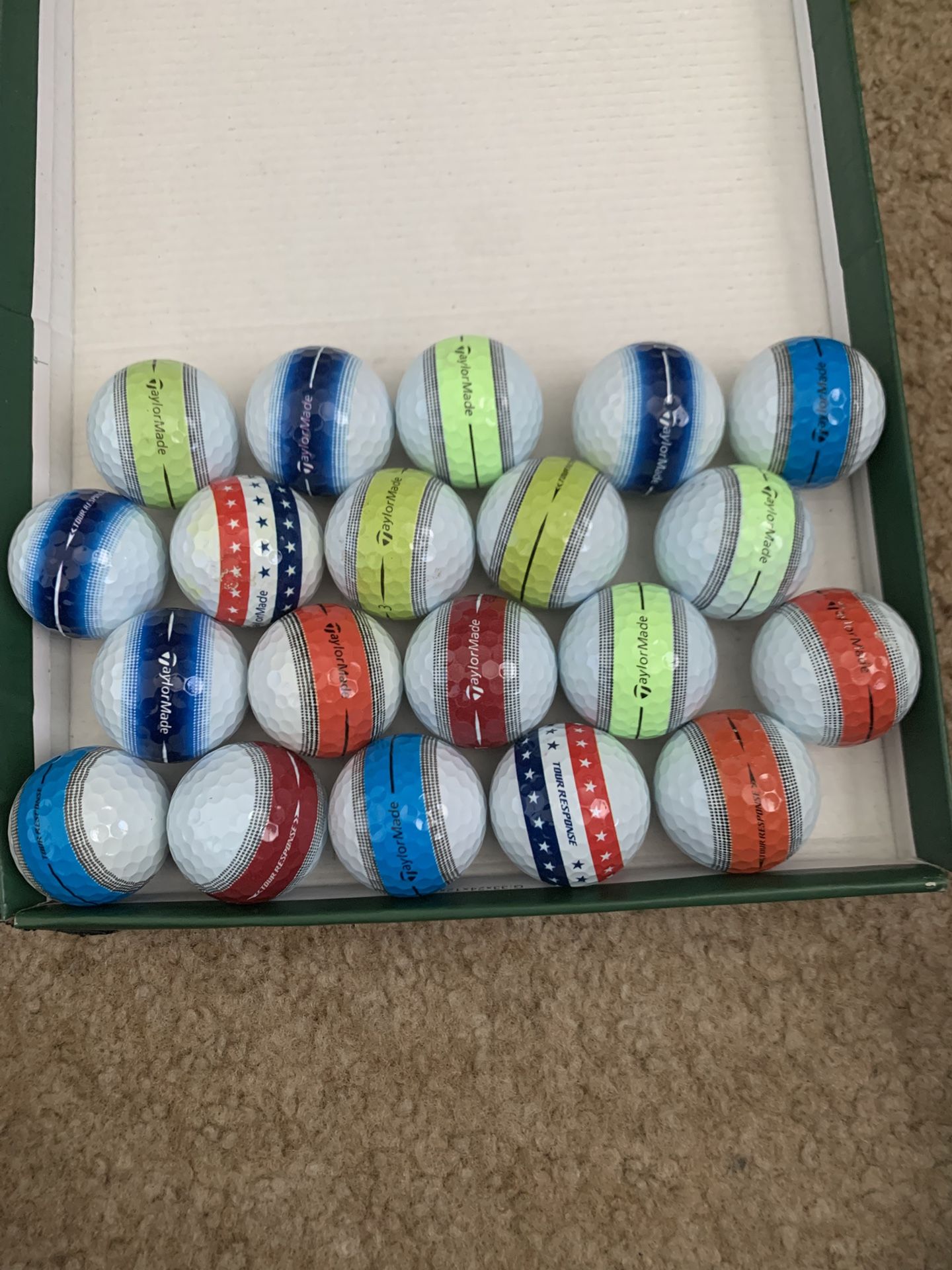 20 Golf Balls Taylormade Tour Response.