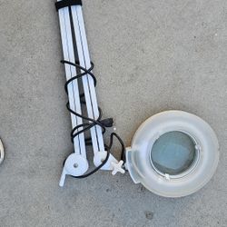 Magnifying Lamp