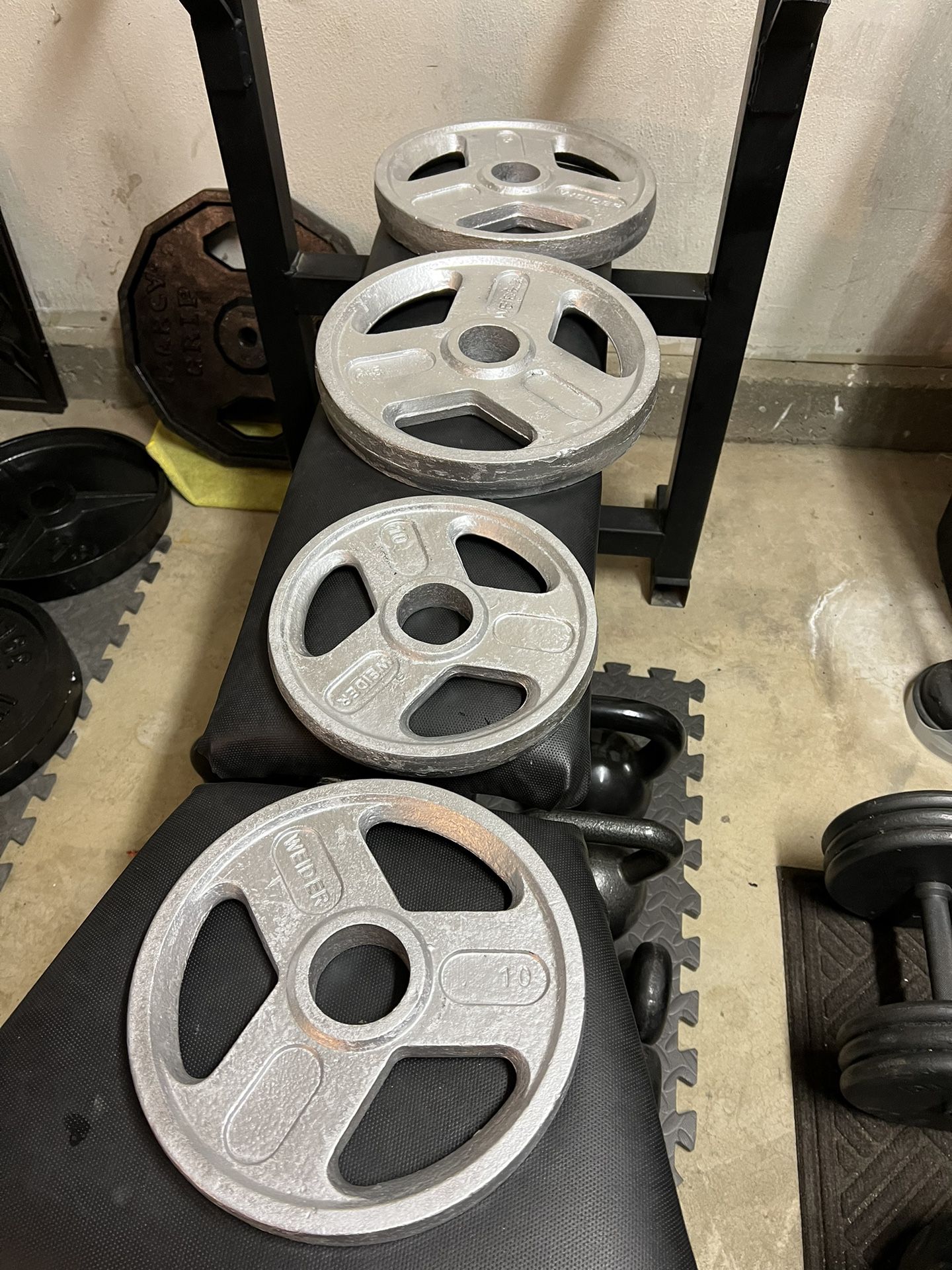 Set Of 25s, 10s, Olympic Plates.