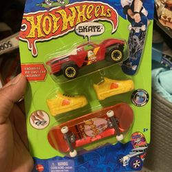 Hot Wheel X Tech Deck  Collab