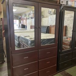 Closet 💯 Solid Wood 