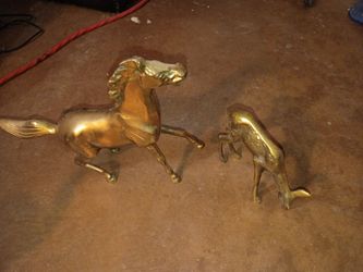 Figurines
