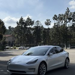 2018 18 Tesla Model 3 Long Range