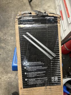 New Thule TracRac SR Base Rails Short Bed