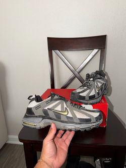 Nike Air ACG Trail US 10 Men's Running Sneakers Gray Black Silver 318663-001