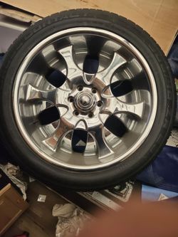 6 LUG NEW RIMS AND TIRES 23 inch