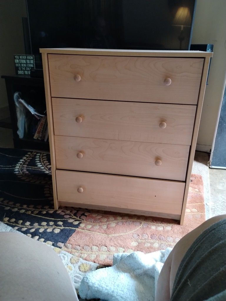 Nice Sturdy Dresser Needs One Knob Missing  40.00