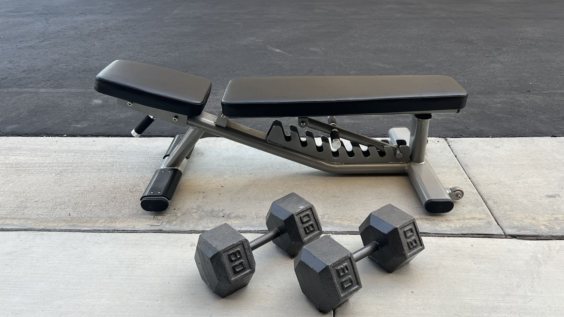 Professional Grade Weightlifting Bench And Weight Set