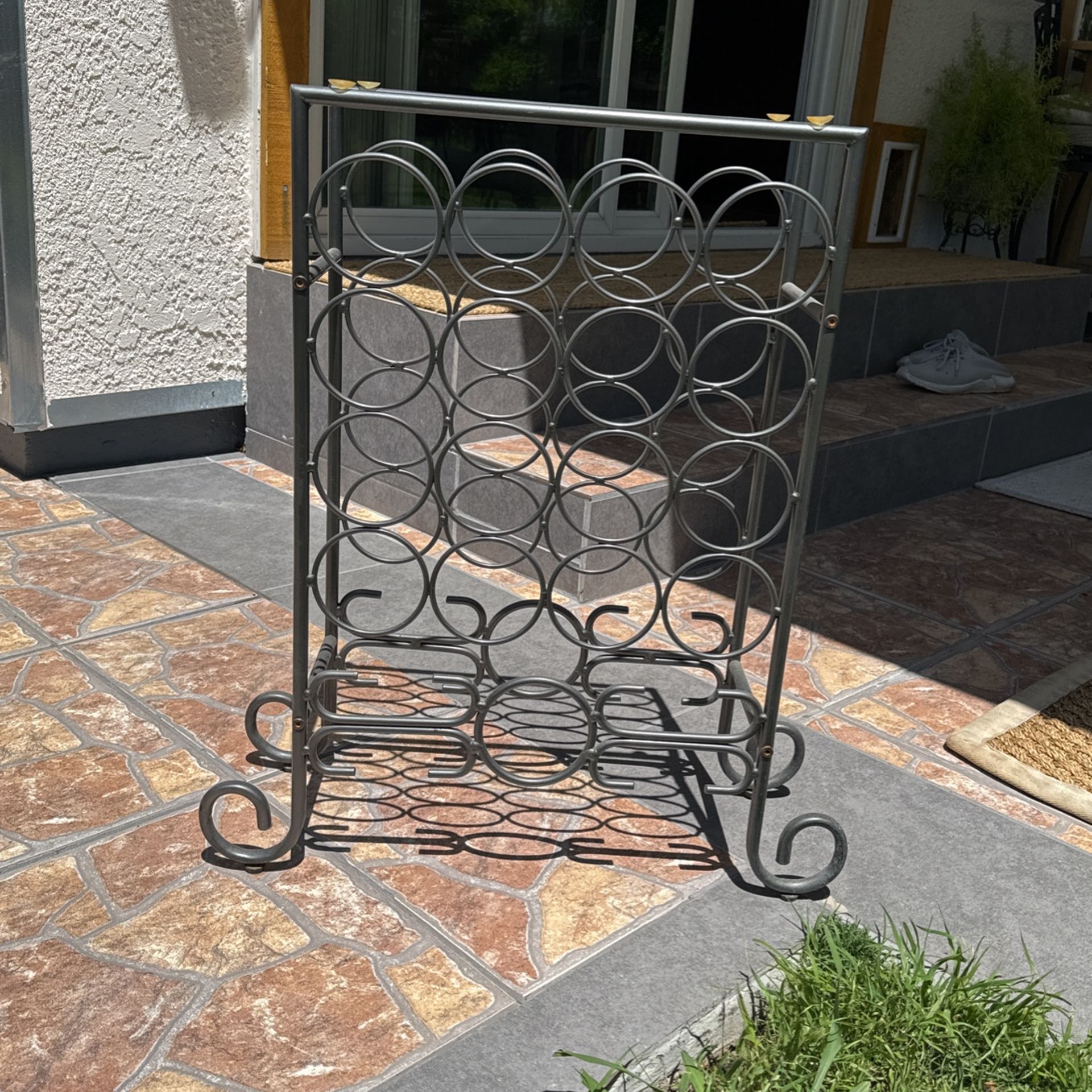 16 Bottle Wine Rack