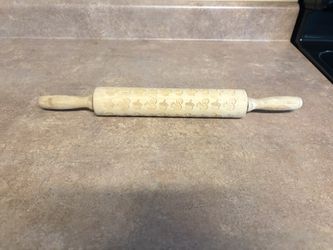 Rolling Pin Embossed With Squirrels & Acorns Design Dough Fondant Or Clay 17”