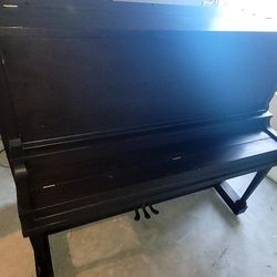 Piano For Sale (Needs Tuning) 