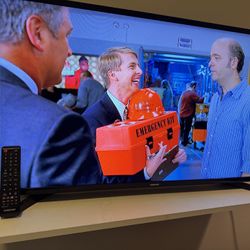 42” Samsung Tv 2020. Barely Used