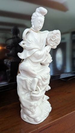 Vintage Rare Japanese Statue White Porcelain Figurine Geisha Girl 11 3/4" Tall