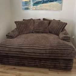 Double Chaise 