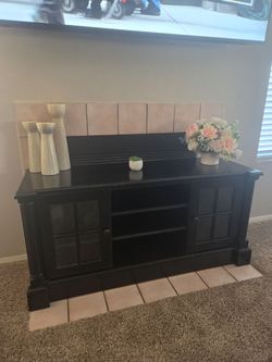 ENTERTAINMENT CENTER
