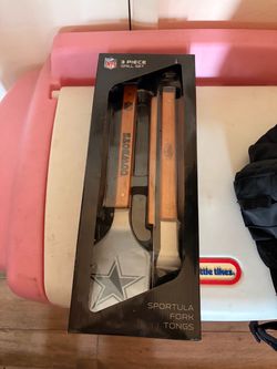 NFL Dallas Cowboys 3-Piece BBQ Grill Set