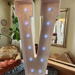 4ft Marquee Letter - V