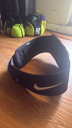 Nike belt