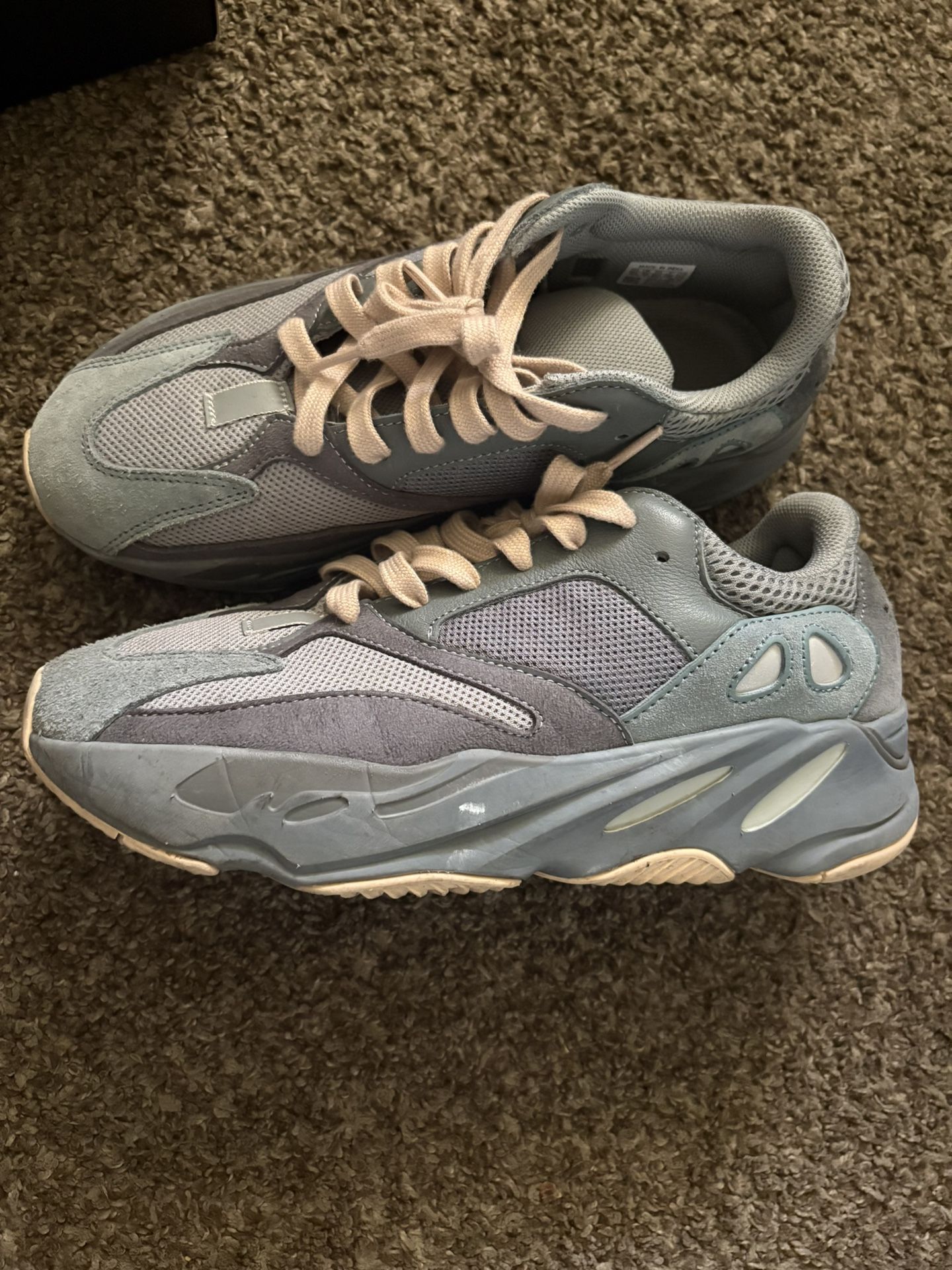 Yeezy 700