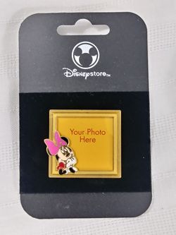 NEW Disney Store Exclusive Minnie Mouse Frame Pin