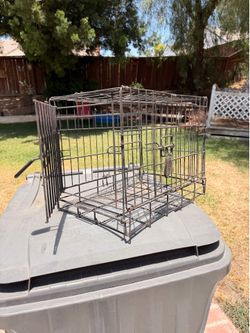 Four Paws metal cage