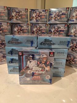 🔥 2025 Topps Chrome Football Lot. (45) Blaster Value Boxes & (15) Mega Boxes 🔥