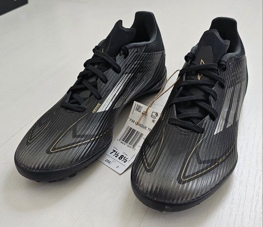 NEW Adidas F50 League TF Men's Turf Soccer Shoes Indoor Black/Gold IF1337 Size 7.5
Brand New and authentic. Size 7.5. Will ship out same/ next day.