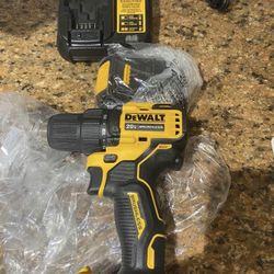 New 20 V  Brushless Drill With Battery And Charger