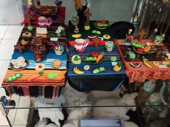 Mexican Alter Decos