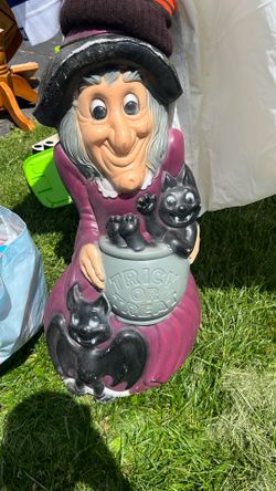 Blow Mold Trick Or Treat Witch 