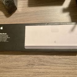 Genuine Apple Macbook Rechargeable Battery A1280 MB771LL/A