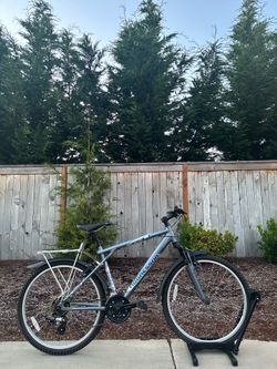 GT Aggressor Mountain Bike – Medium Frame - Lightweight Bicycle