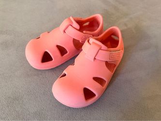Ten Little Shoes Splash Sandals, size 10