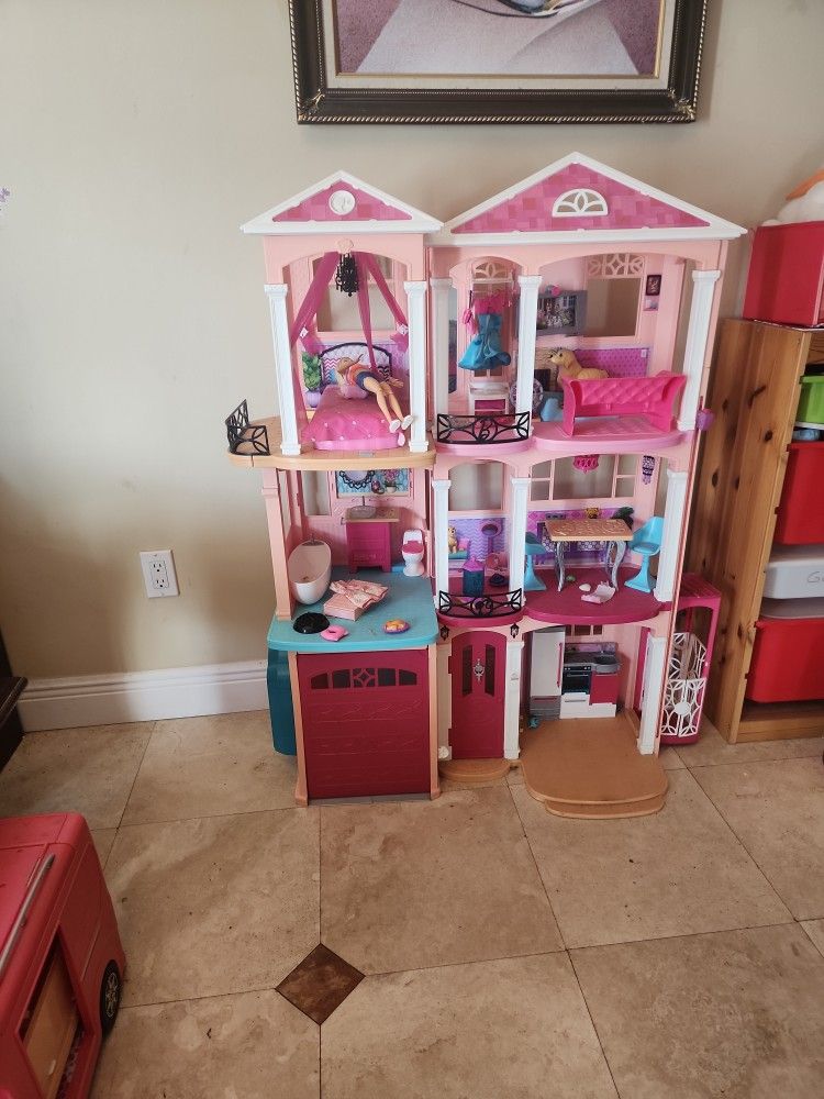 Barbie Dream House -Light Use