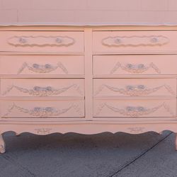 Vintage dresser