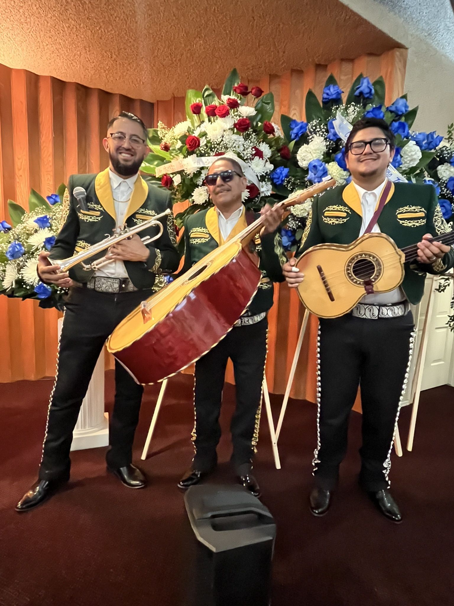Mariachi Trumpet, Violin, Guitar, Guitarron