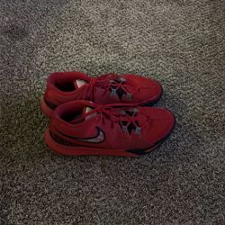 Kyrie Flytrap 3 