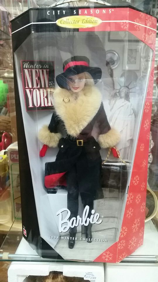 1998 Winter in New York Barbie New in Box