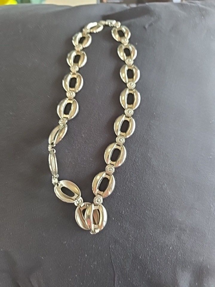 VTG. Marino 18" Silver Tone Choker Necklace Pre-owned