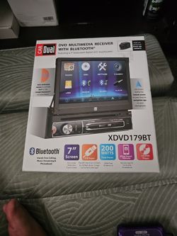 DVD multimedia receiver w Bluetooth and backup camera