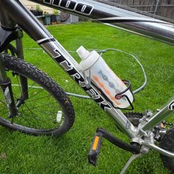 Trek 4300 Mountain Bike