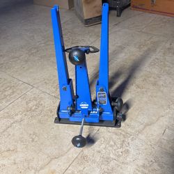 PARK TOOLS  Bike WHEEL TRUING STAND TS-by 2.2P