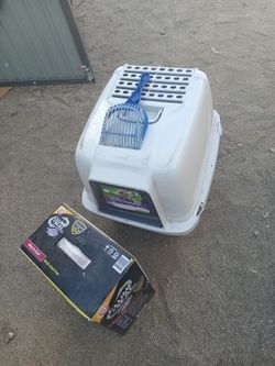 Kitty Litter And Kitty Litter Box