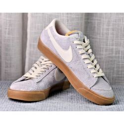 NIKE BLAZER LOW '77 VINTAGE 'FOOTBALL GREY GUM'